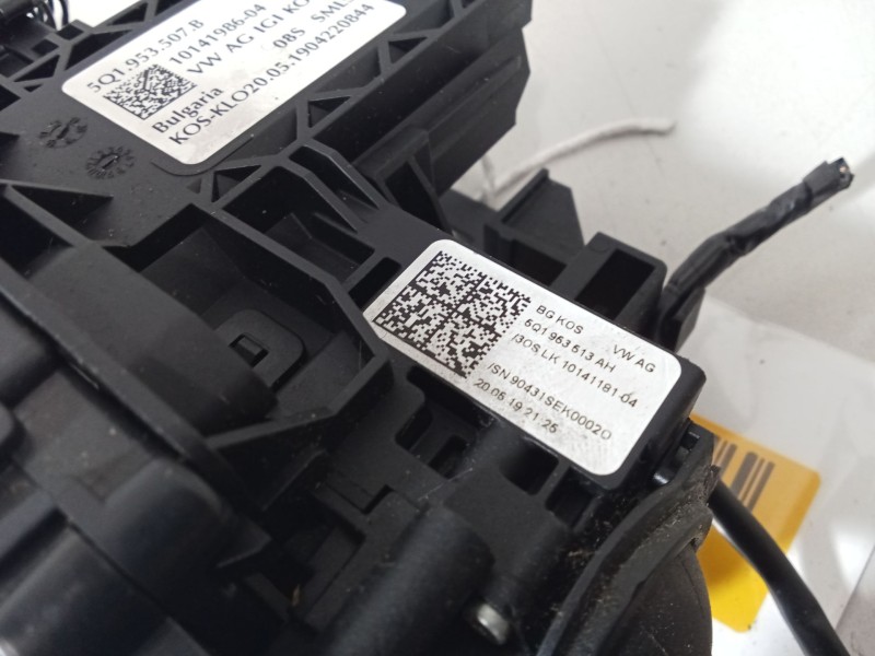 Recambio de mando multifuncion para seat leon (5f1) 1.5 tgi referencia OEM IAM 5Q1953507B  