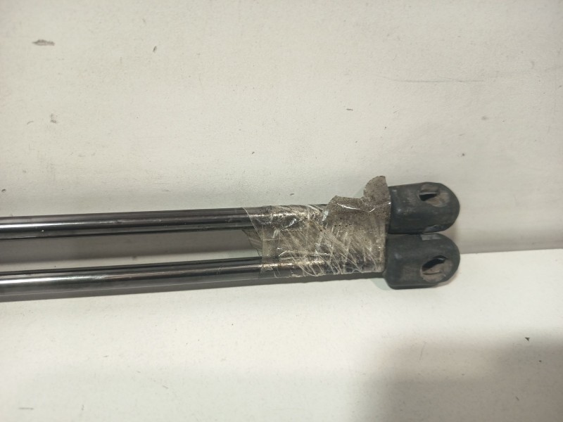Recambio de amortiguadores maletero / porton para ford fiesta (cbk) ambiente referencia OEM IAM 2S61A406A10AC  