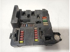Recambio de caja reles / fusibles para renault scenic ii exception referencia OEM IAM 8200306032B   2