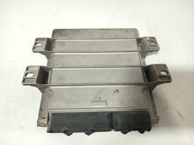 Recambio de centralita motor uce para mg zr 105 referencia OEM IAM NNW004140 NNN100743 
