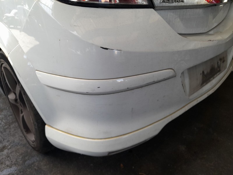 Recambio de paragolpes trasero para opel astra h gtc (a04) 1.7 cdti (l08) referencia OEM IAM 13161057  