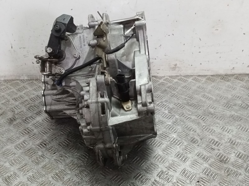Recambio de caja cambios para chevrolet nubira station wagon 2.0 d referencia OEM IAM 96420073 BF013132 