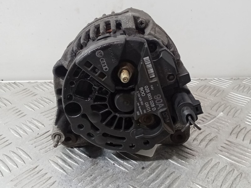 Recambio de alternador para volkswagen golf iv (1j1) 2.0 referencia OEM IAM 028903028D  