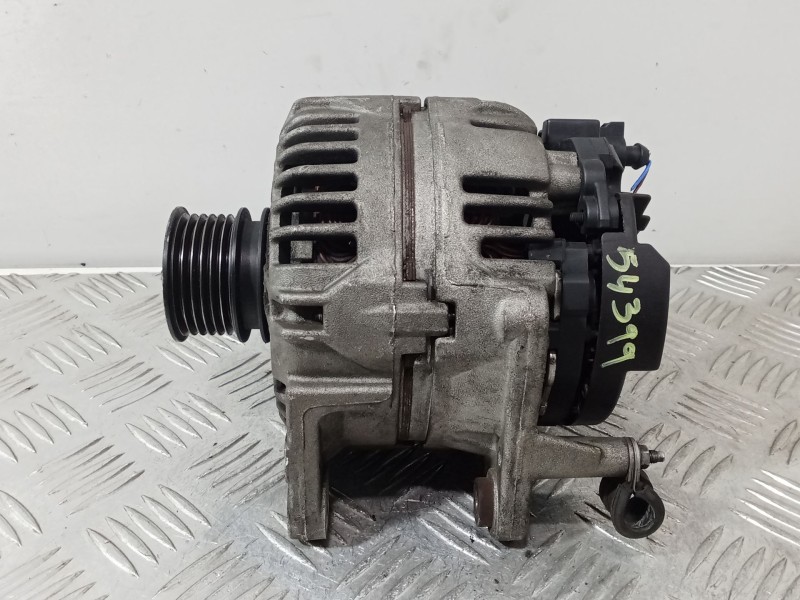 Recambio de alternador para seat toledo ii (1m2) 1.6 16v referencia OEM IAM 037903025M  