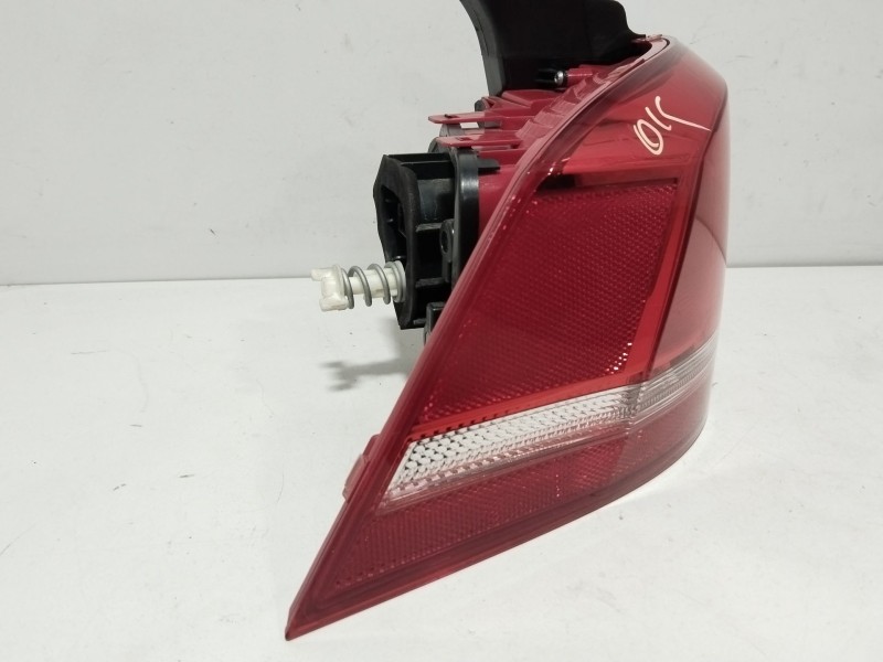 Recambio de piloto trasero izquierdo para volkswagen passat b7 (362) 1.6 tdi referencia OEM IAM 3AE945095F  