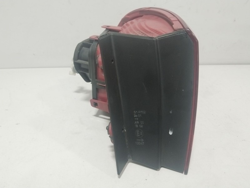 Recambio de piloto trasero derecho para volkswagen passat b7 (362) 1.6 tdi referencia OEM IAM 3AE945096F  