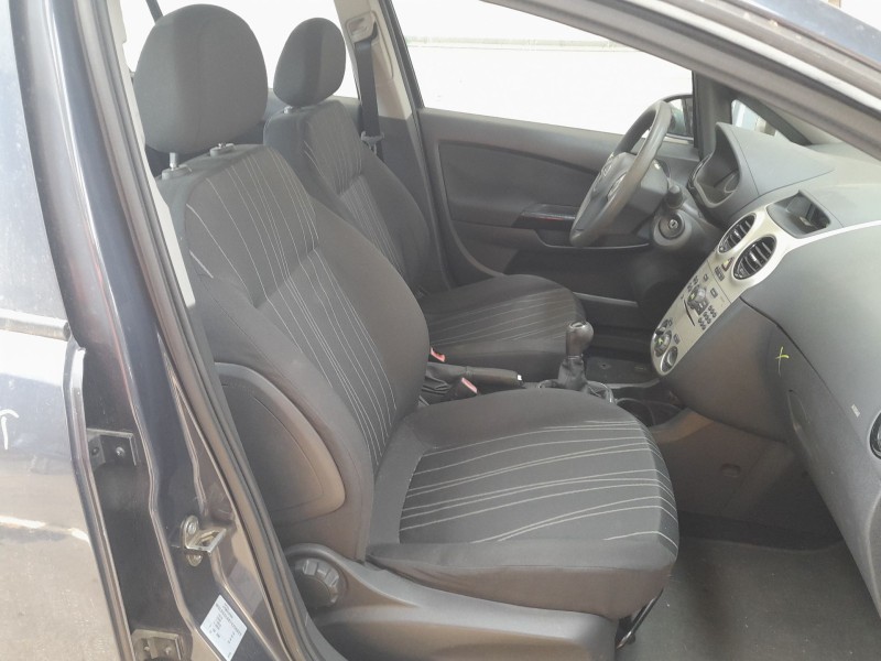 opel corsa d (s07) del año 2007