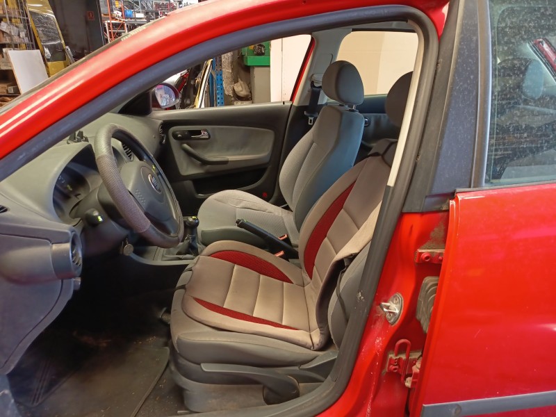 seat ibiza iii (6l1) del año 2003