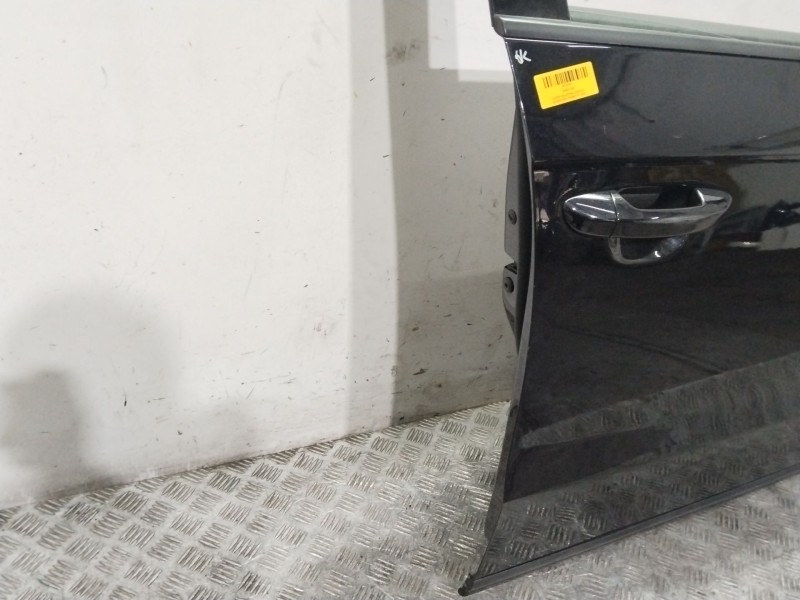 Recambio de puerta delantera derecha para volkswagen passat b7 (362) 1.6 tdi referencia OEM IAM 3AA831056  NEGRO