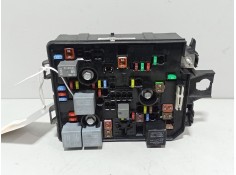 Recambio de caja reles / fusibles para opel corsa e (x15) 1.4 (08, 68) referencia OEM IAM 39068005 13470476 