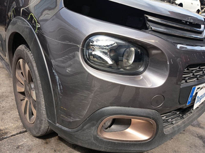 Recambio de paragolpes delantero para citroën c3 iii (sx) 1.2 puretech 82 referencia OEM IAM 1618082680  