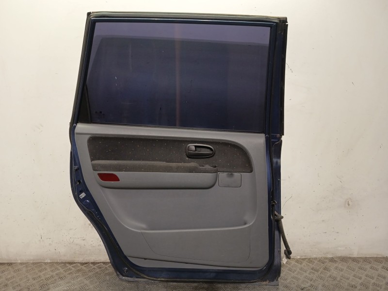 Recambio de puerta trasera izquierda para hyundai trajet (fo) 2.0 referencia OEM IAM 770033A020  