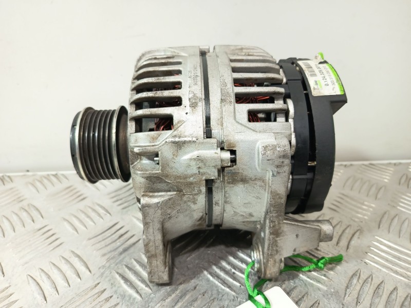 Recambio de alternador para volkswagen golf iv variant (1j5) 1.6 referencia OEM IAM 0124325001  