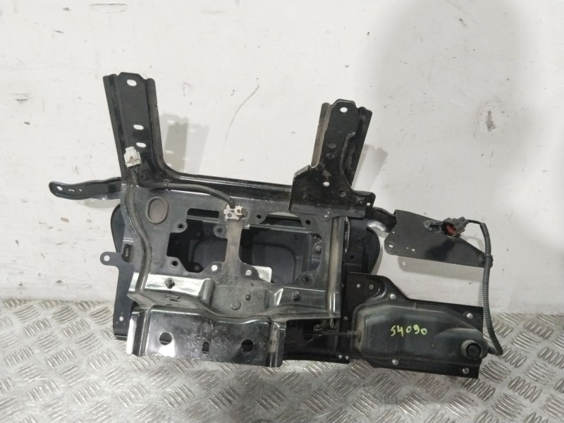 Recambio de rejilla delantera para nissan leaf (ze1) electric referencia OEM IAM 657013NL2A  