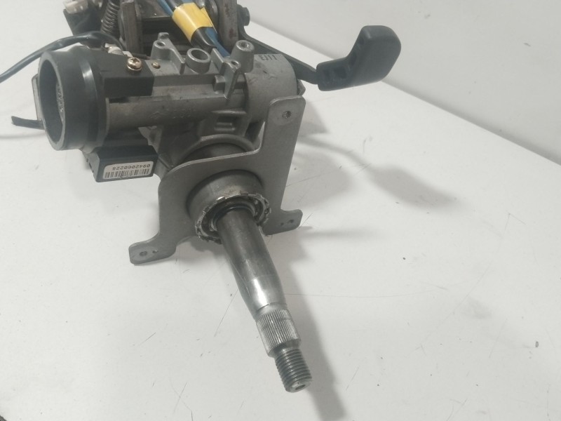 Recambio de columna direccion para ssangyong rodius i 2.7 xdi 4wd referencia OEM IAM 4621021001  