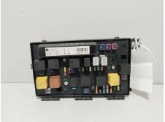 Recambio de caja reles / fusibles para opel astra h gtc (a04) 1.7 cdti (l08) referencia OEM IAM 13268302 13208748 