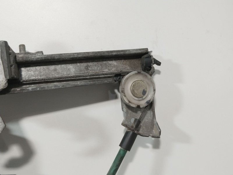 Recambio de elevalunas delantero izquierdo para alfa romeo 146 2.0 td l referencia OEM IAM 46761606  