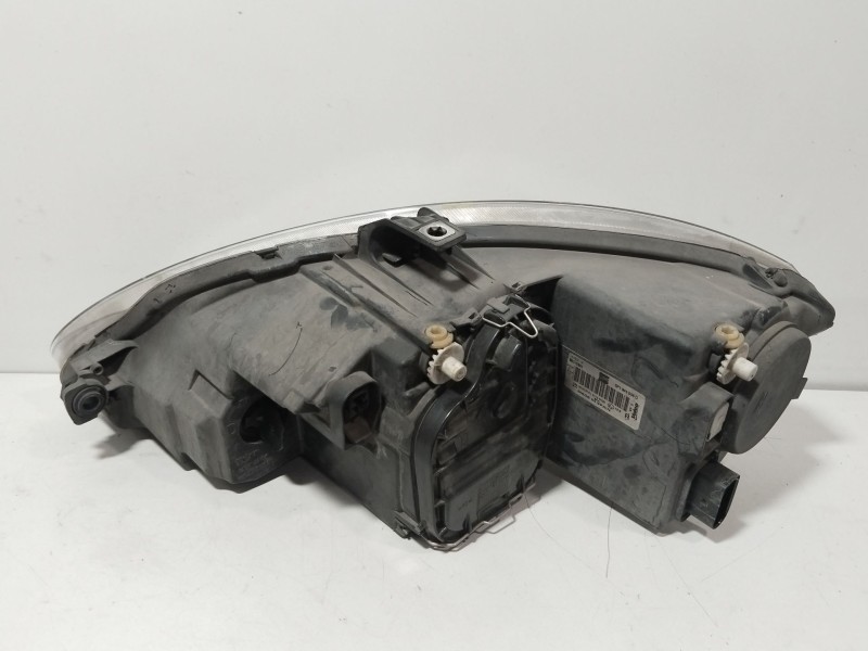 Recambio de faro derecho para seat leon (1p1) 1.6 referencia OEM IAM 5P1941006E  