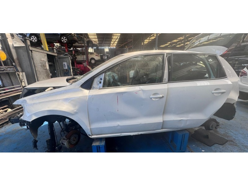 volkswagen polo v (6r1, 6c1) del año 2016
