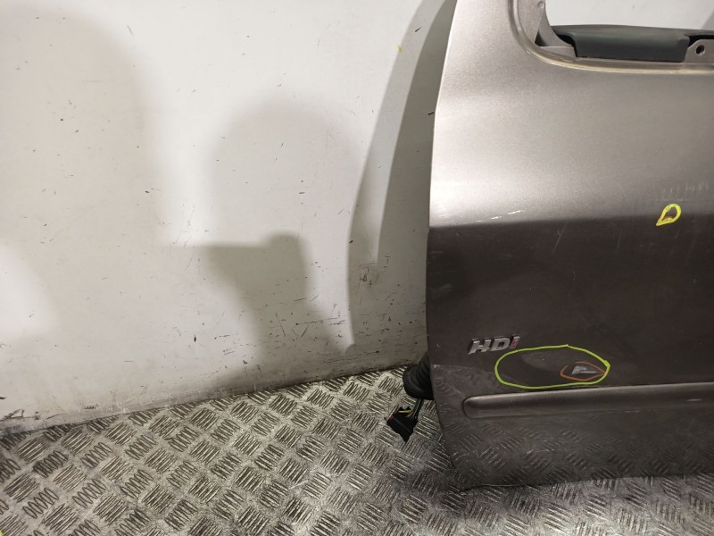 Recambio de puerta delantera izquierda para peugeot 307 break (3e) 2.0 hdi 135 referencia OEM IAM 9002S8  