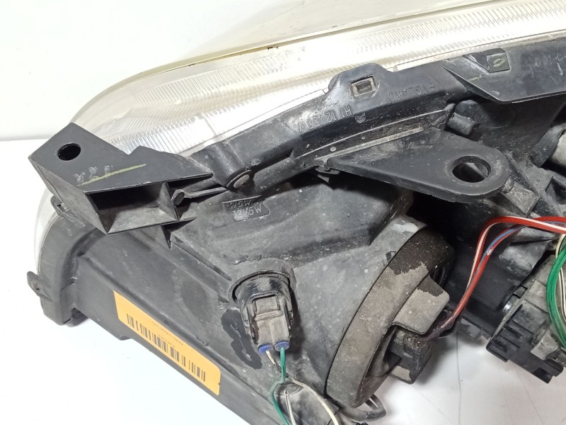 Recambio de faro derecho para toyota avensis (_t25_) 2.2 d-4d (adt251_) referencia OEM IAM   