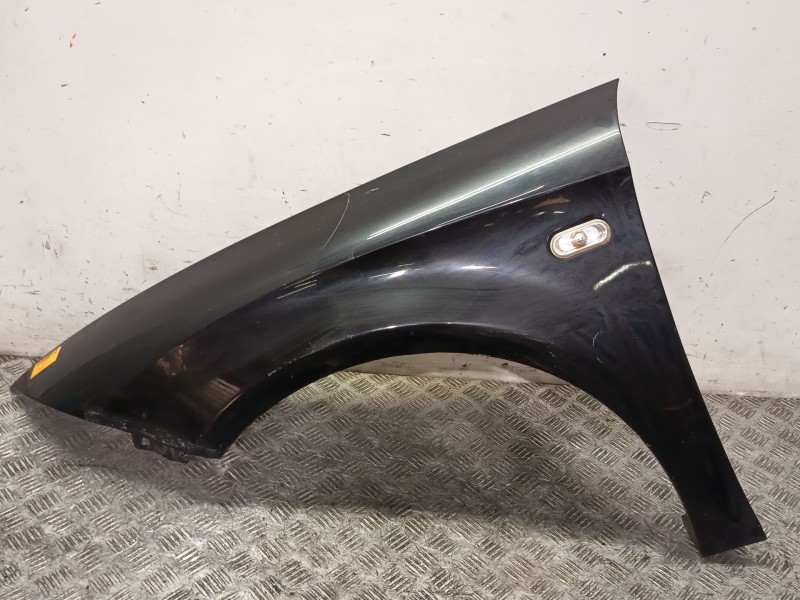Recambio de aleta delantera izquierda para seat leon (1p1) 2.0 tdi 16v referencia OEM IAM 1P0821021A  