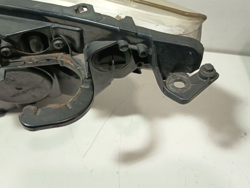 Recambio de faro derecho para peugeot 308 i (4a_, 4c_) 1.6 hdi referencia OEM IAM 6206F5 1627682080 