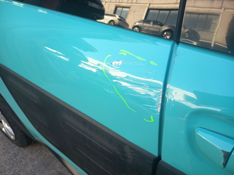 Recambio de puerta trasera derecha para citroën c4 cactus 1.2 vti 82 referencia OEM IAM 9801070080  