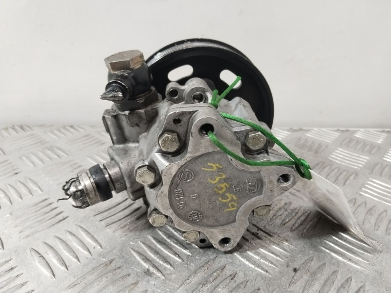 Recambio de bomba direccion para audi a4 b6 (8e2) 1.9 tdi quattro referencia OEM IAM 8E0145155N  