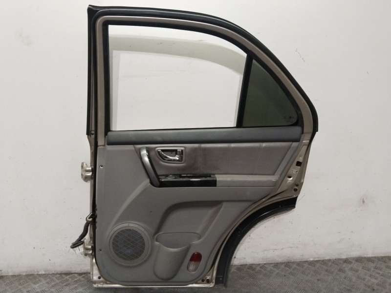 Recambio de puerta trasera derecha para kia sorento i (jc) 2.5 crdi referencia OEM IAM 770043E111  