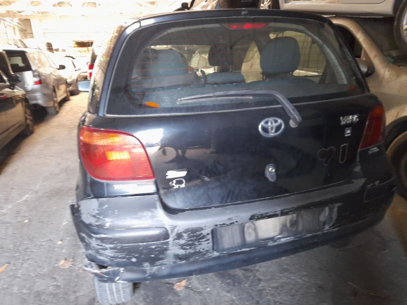 toyota yaris (_p1_) del año 2004