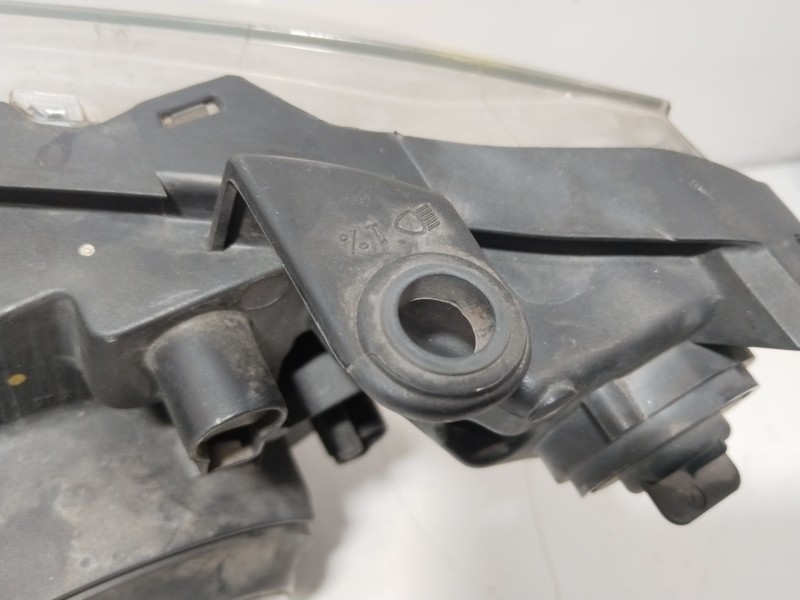 Recambio de faro derecho para peugeot 307 break (3e) 1.6 hdi 110 referencia OEM IAM 9646291780 6205Z2 