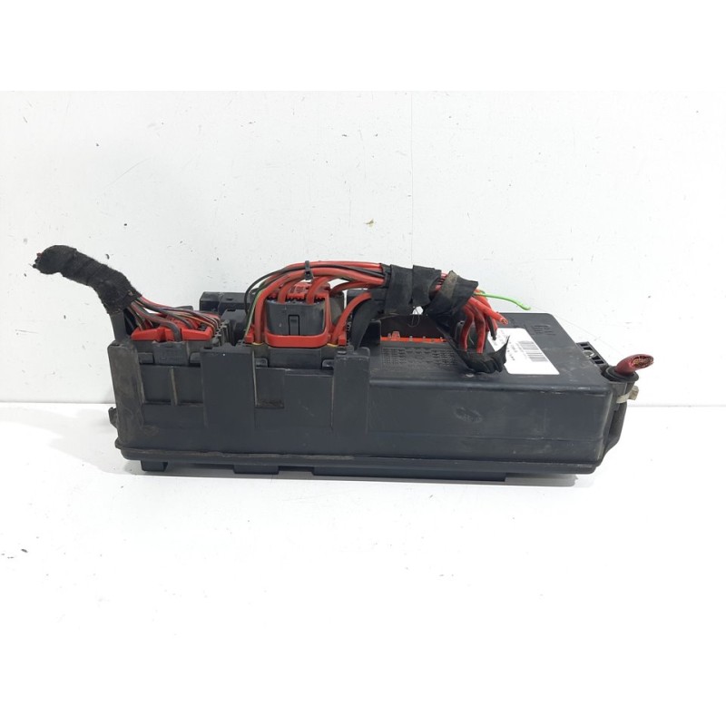 CAJA RELES / FUSIBLES 519043103 13170902  - imagen 2