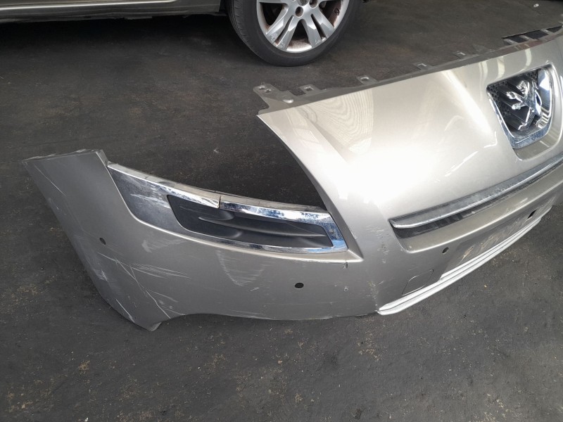 Recambio de paragolpes delantero para peugeot 5008 (0u_, 0e_) 2.0 hdi 150 / bluehdi 150 referencia OEM IAM   