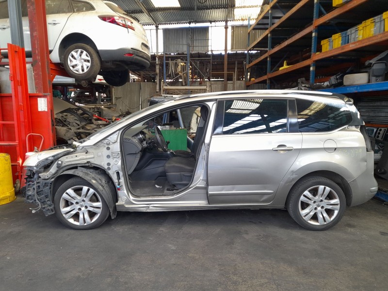 peugeot 5008 (0u_, 0e_) del año 2012