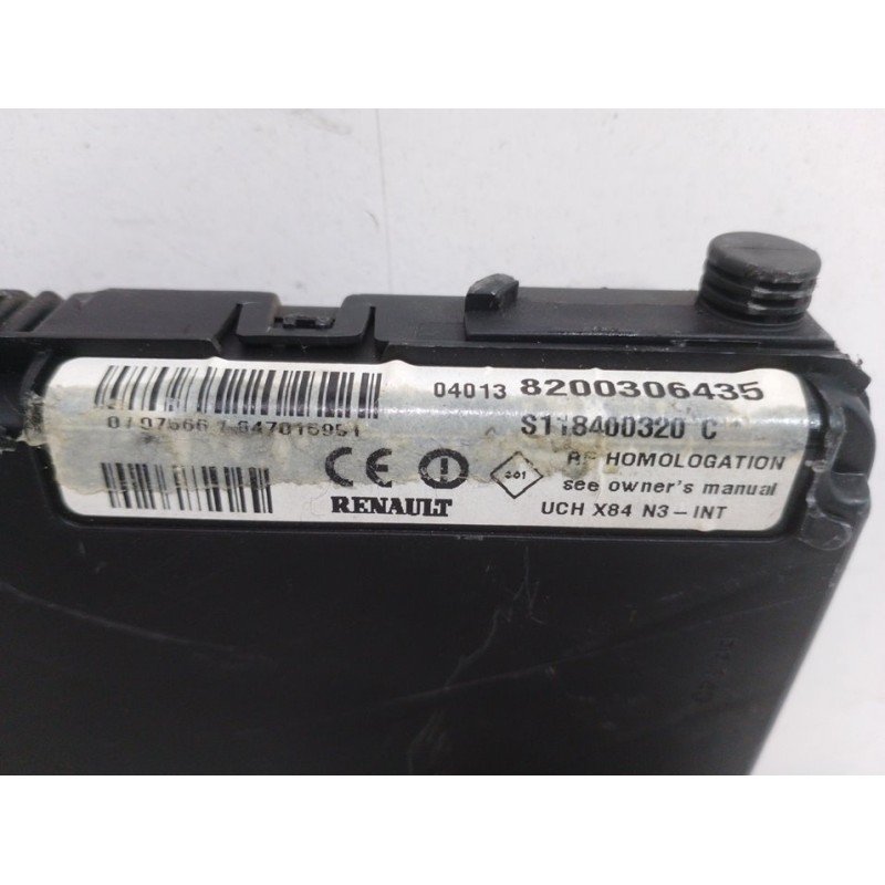 CAJA RELES / FUSIBLES 8200306435 S118400320C  - imagen 3