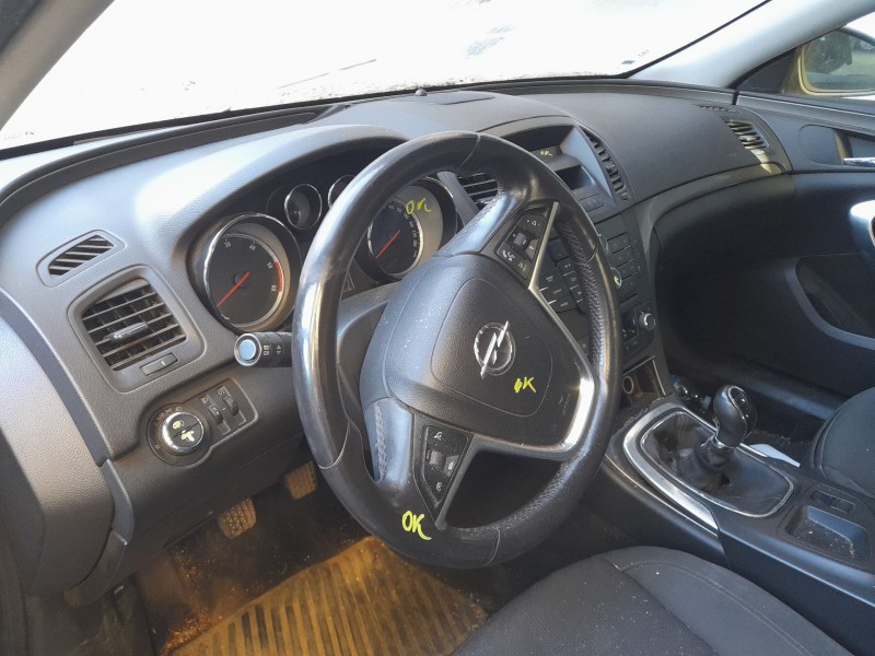 opel insignia a sedán (g09) del año 2009