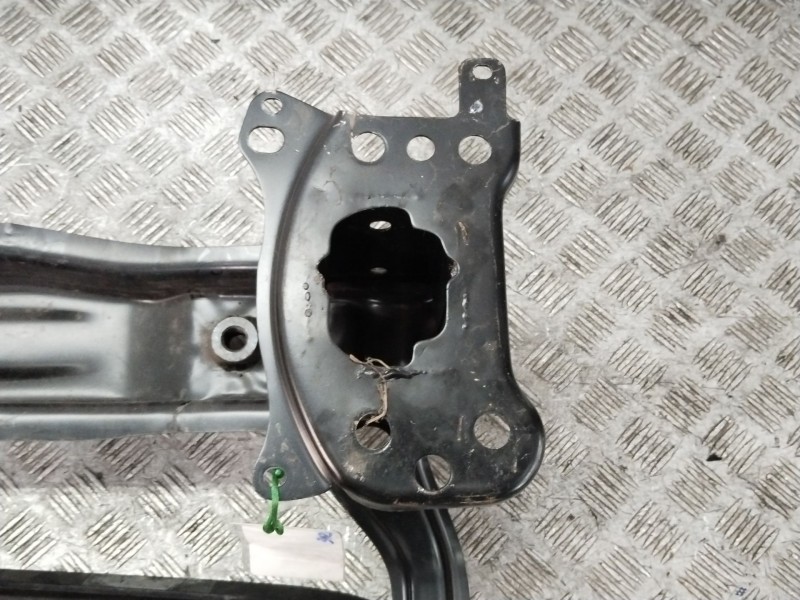 Recambio de refuerzo paragolpes delantero para volkswagen passat b7 (362) 1.6 tdi referencia OEM IAM   