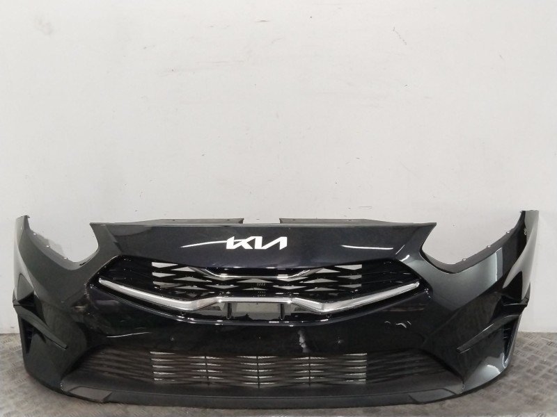 Recambio de paragolpes delantero para kia ceed tourer (cd) 1.6 crdi 136 referencia OEM IAM   