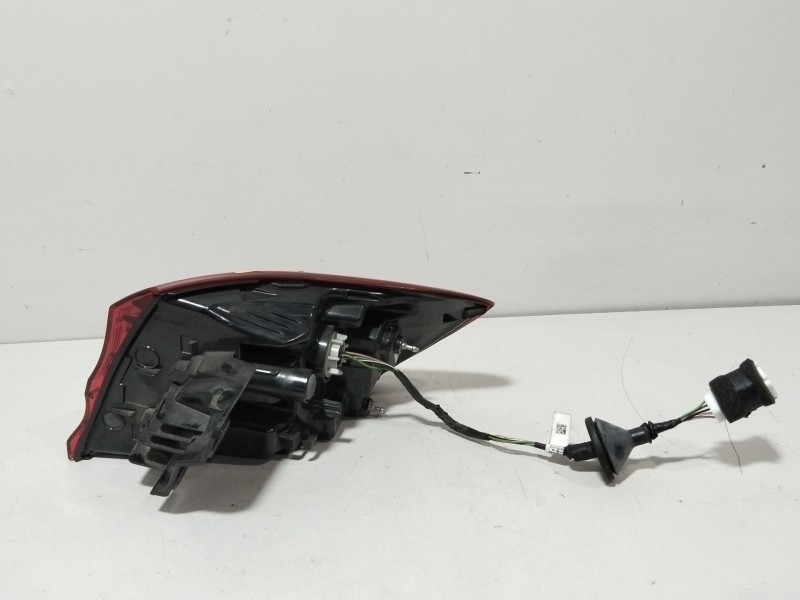 Recambio de piloto trasero izquierdo para kia ceed tourer (cd) 1.6 crdi 136 referencia OEM IAM 92401J7150  