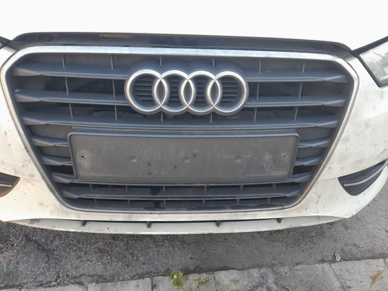 Recambio de paragolpes delantero para audi a3 sportback (8va, 8vf) 1.6 tdi referencia OEM IAM 8V0807065GRU  