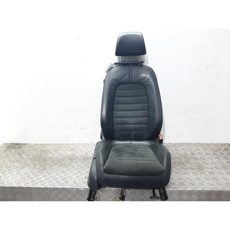 ASIENTO DELANTERO DERECHO NEGRO  - imagen 1