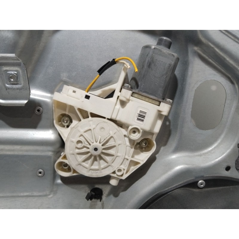 ELEVALUNAS DELANTERO IZQUIERDO 4M51A045H17A 4M51A203A29BG - imagen 2