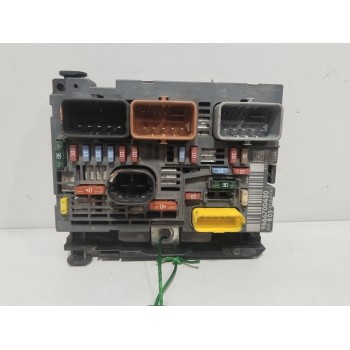 CAJA RELES / FUSIBLES 9666700480 