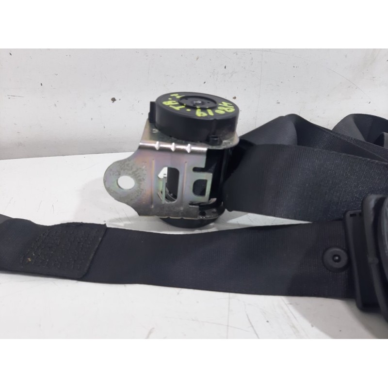 CINTURON SEGURIDAD TRASERO IZQUIERDO 72112751402 601030000D  - imagen 2