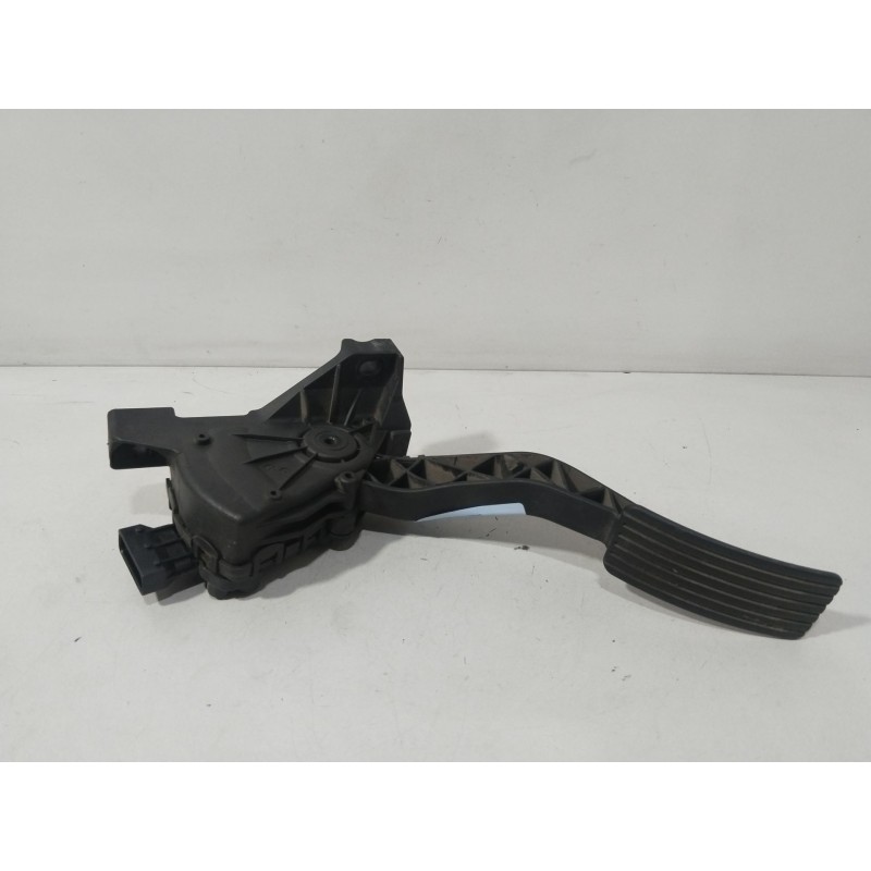 PEDAL ACELERADOR A4543000104  - imagen 1
