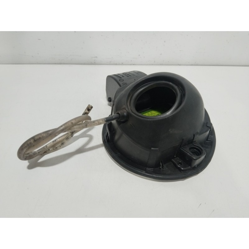 TAPA EXTERIOR COMBUSTIBLE 6V6809857  - imagen 2