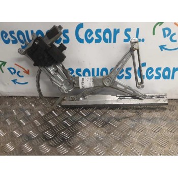 ELEVALUNAS DELANTERO IZQUIERDO ELÉCTRICO 