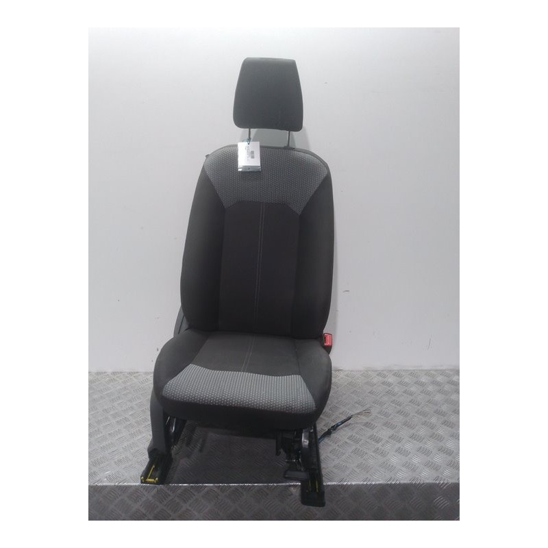 ASIENTO DELANTERO DERECHO 