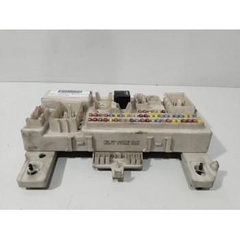 CAJA RELES / FUSIBLES 4M5T14A073 